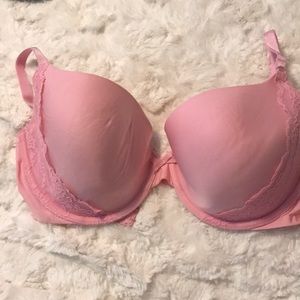 Excellent condition Victoria’s Secret bra size 36D